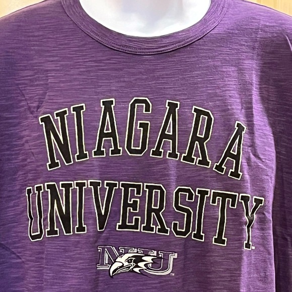 Niagara University short sleeve purple T-shirt.  NWT  Size L football - Picture 3 of 7